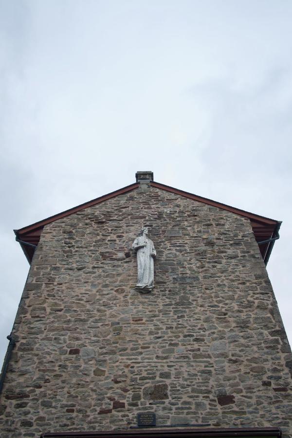 The Pavement Palace Hay-On-Wye Exterior photo
